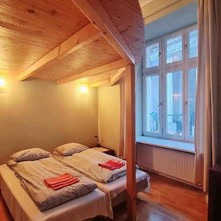 Bright&Comfy Apt -Few Min To Main Square Cracóvia Exterior foto