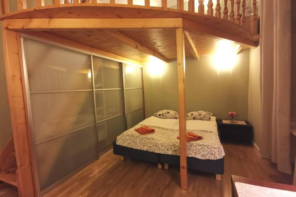 Bright&Comfy Apt -Few Min To Main Square Cracóvia Exterior foto