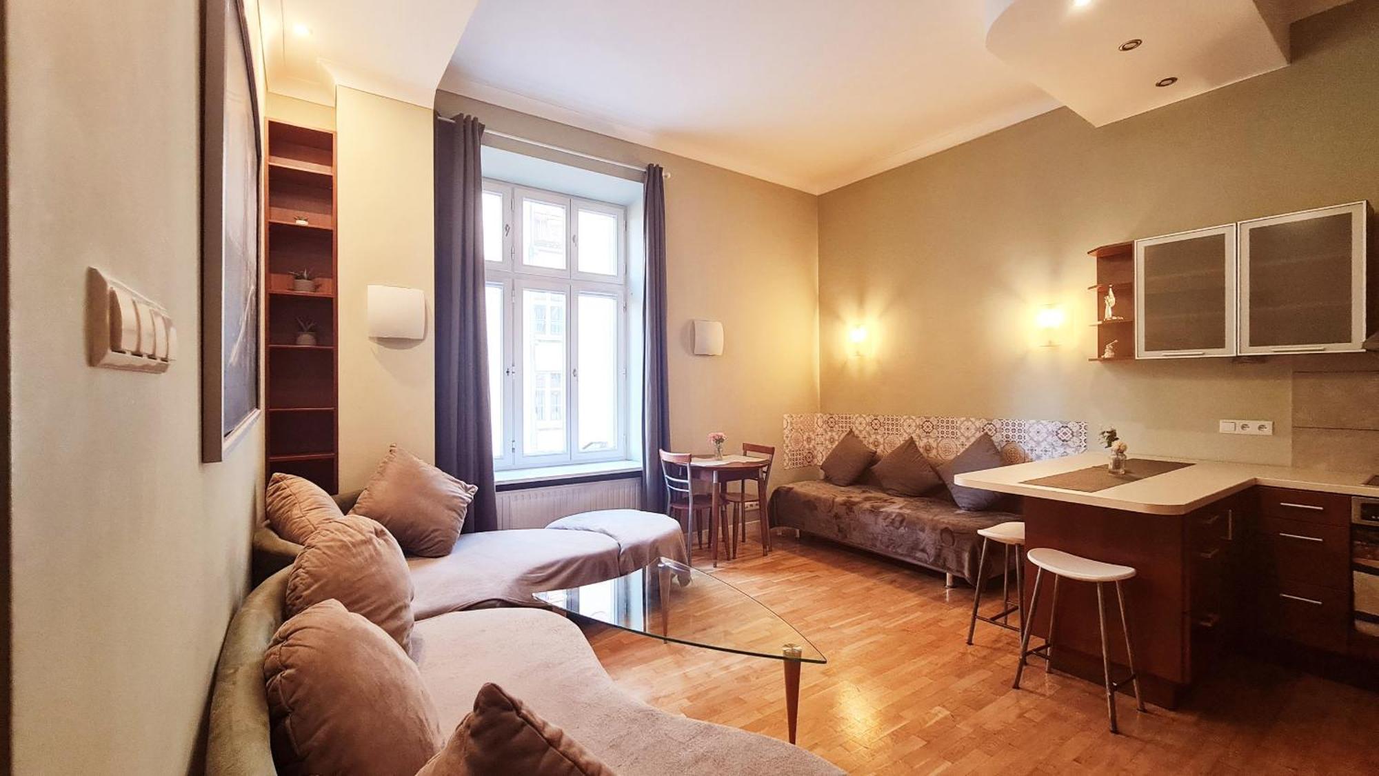 Bright&Comfy Apt -Few Min To Main Square Cracóvia Exterior foto